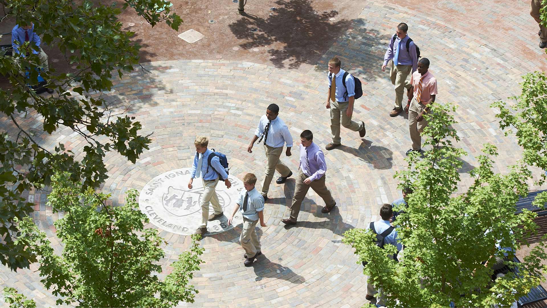 St-Ignatius-Feature-Image-of-students